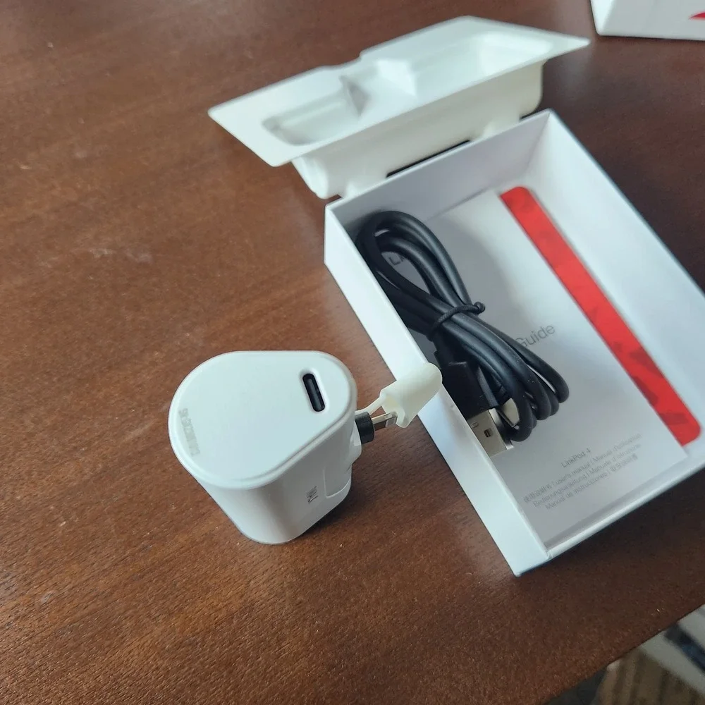 2 iWALK LinkPod4 4500mAh Portable IPhone Charger White, DBL4500L